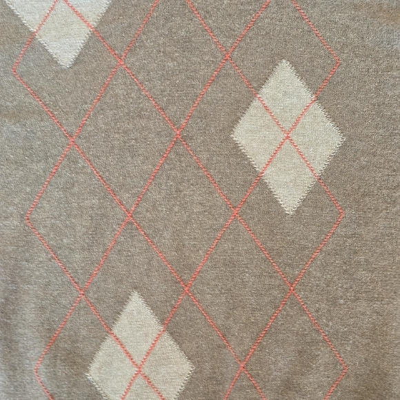 Old Navy Men's Argyle V-Neck Sweater - Men's Size S - Picture 2 of 5